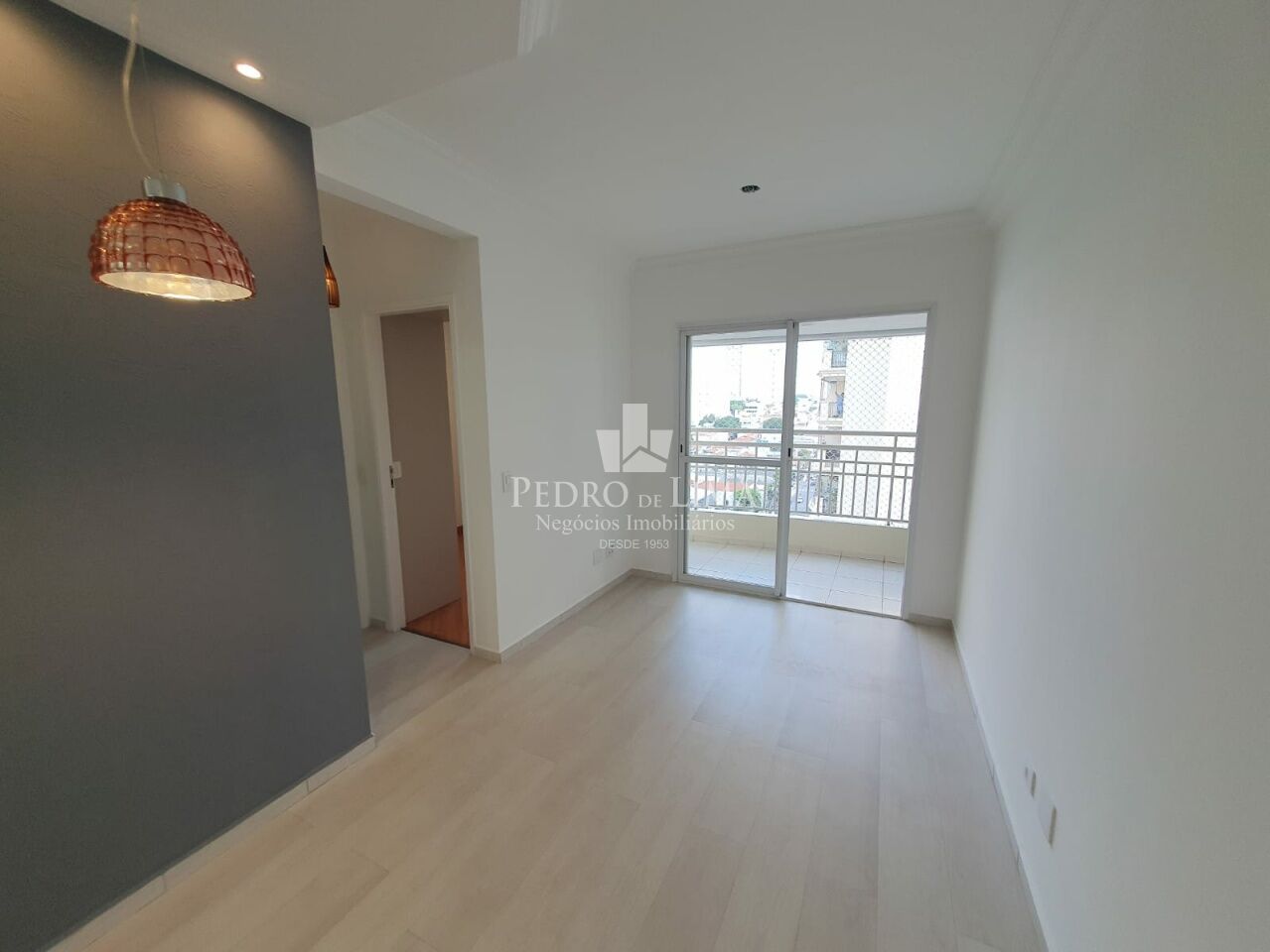 imagem do imovel Apartamento no Tatuapé, a duas quadras do Metrô Carrão, 54m2, 2 dormitórios sendo 1 suíte e 3 vagas. ref: TP30651