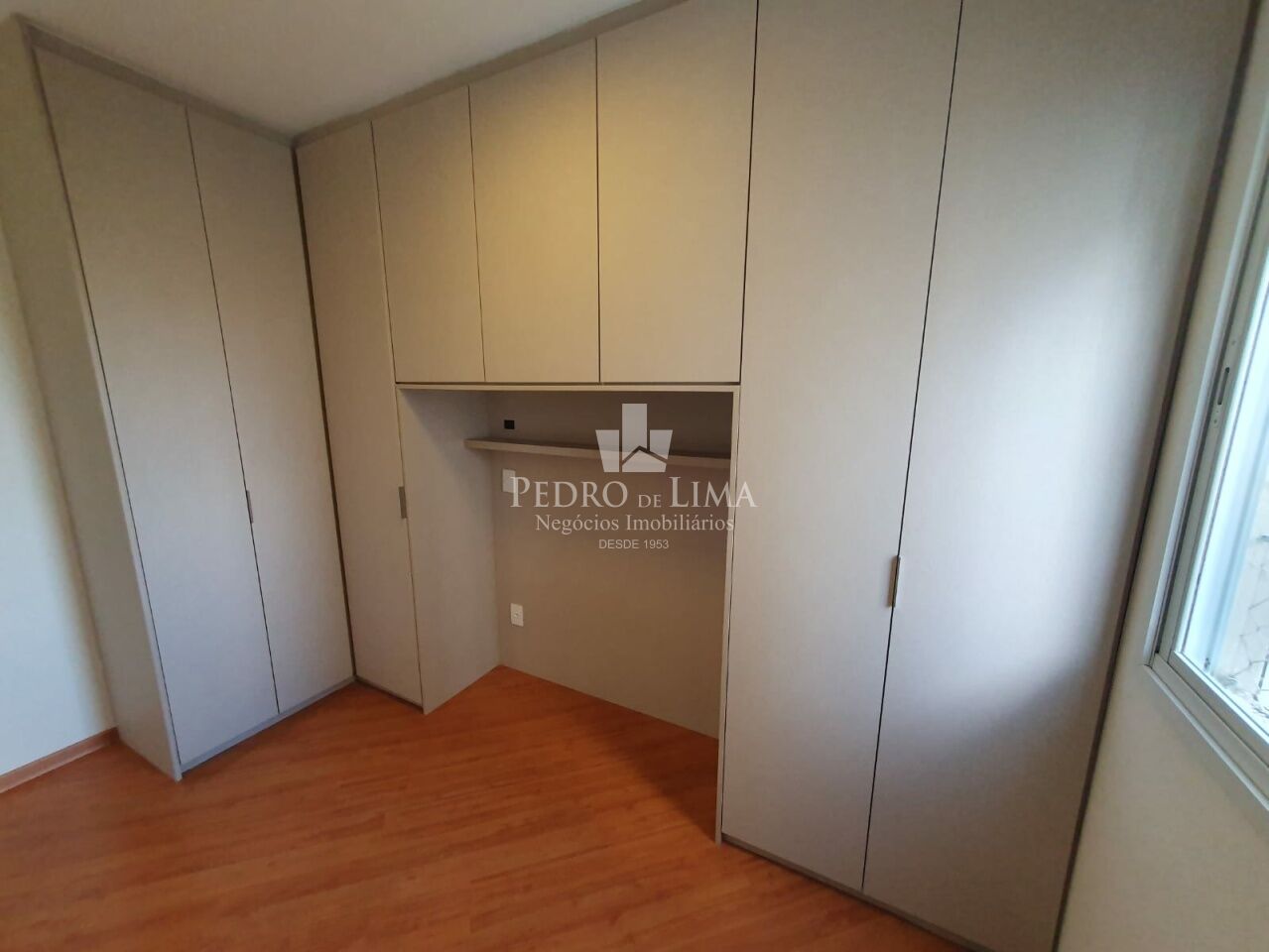 Apartamento no Tatuapé, a duas quadras do Metrô Carrão, 54m2, 2 dormitórios sendo 1 suíte e 3 vagas.