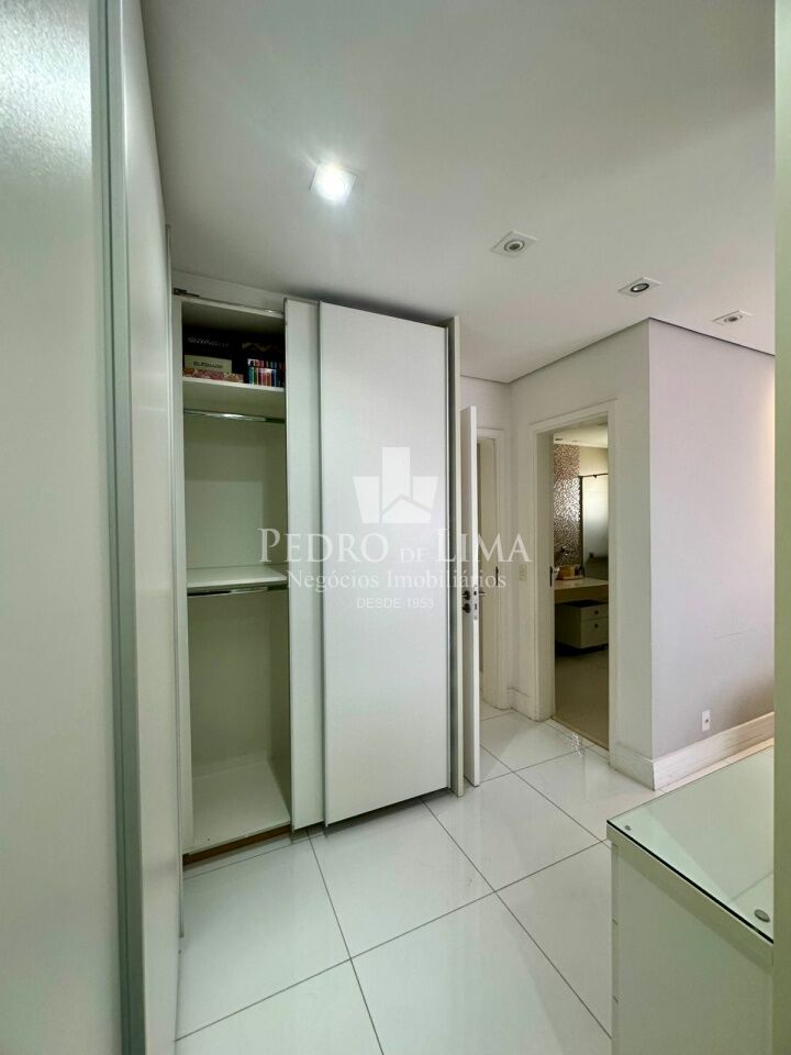 Apartamento co 4 dormitorios sendo 2 suites 3 vagas de garagem  EVIDENCE BELEM
