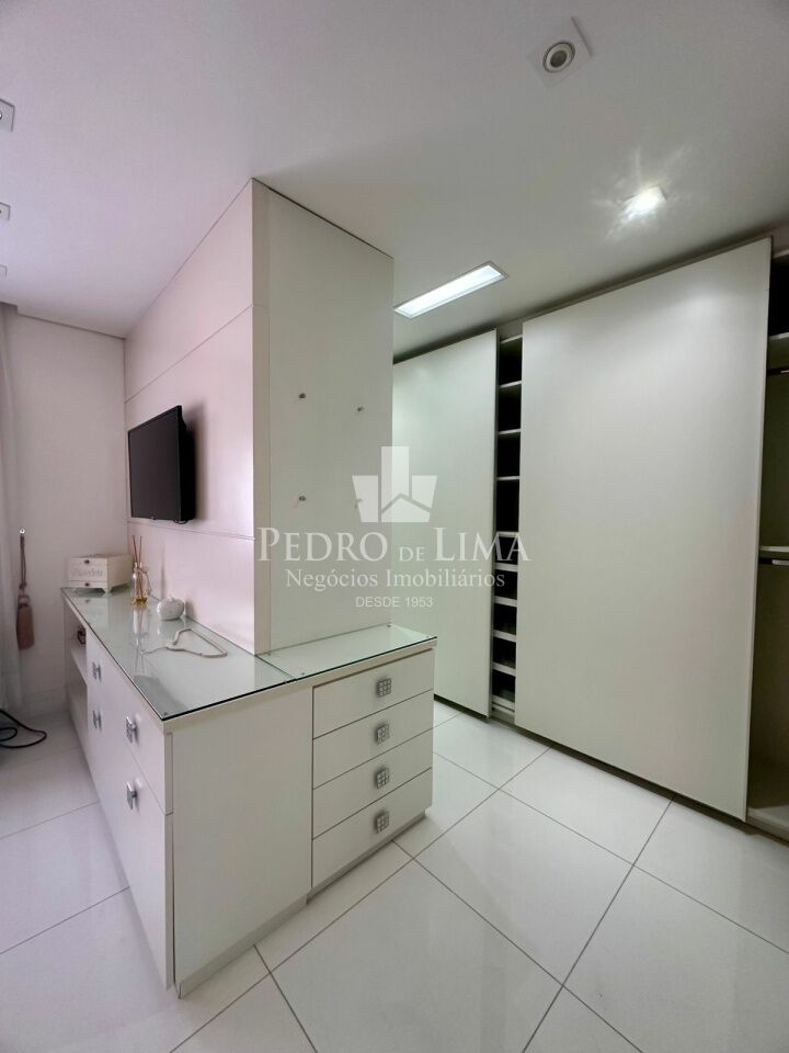 Apartamento co 4 dormitorios sendo 2 suites 3 vagas de garagem  EVIDENCE BELEM