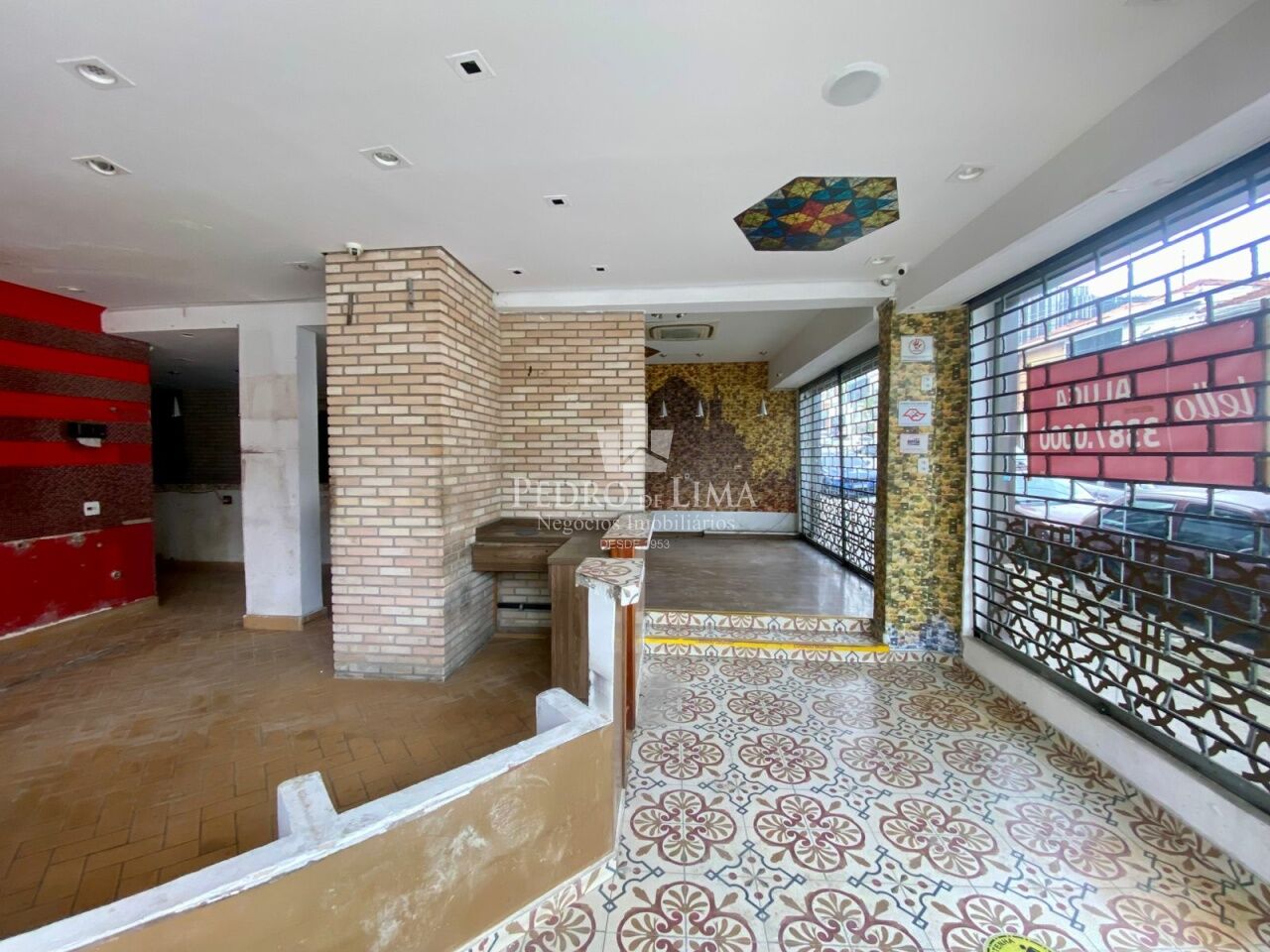 salão Comercial ESQUINA 490m2 e 2 pavimentos no Tatuapé