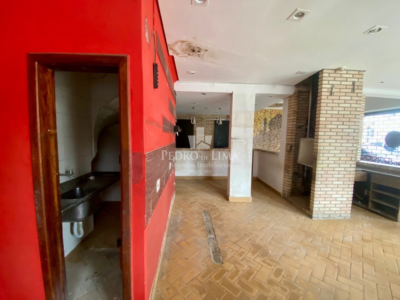 salão Comercial ESQUINA 490m2 e 2 pavimentos no Tatuapé