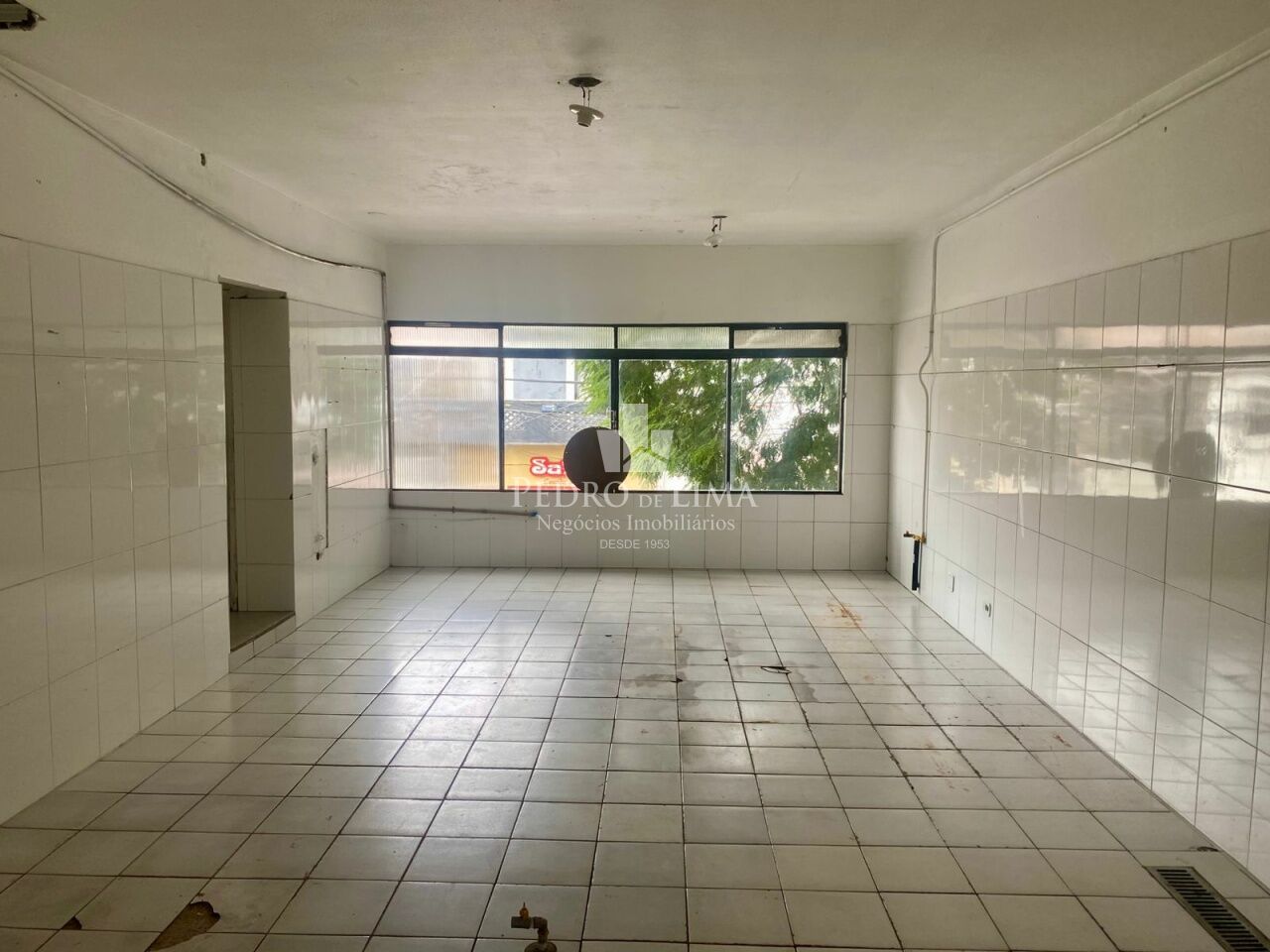 salão Comercial ESQUINA 490m2 e 2 pavimentos no Tatuapé