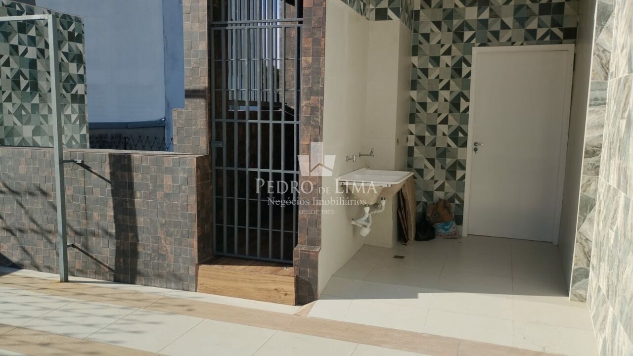 Prédio Comercial de 299 m² para Venda ou Locação! Clínicas/Laboratórios Próximo ao Metrô Carrão