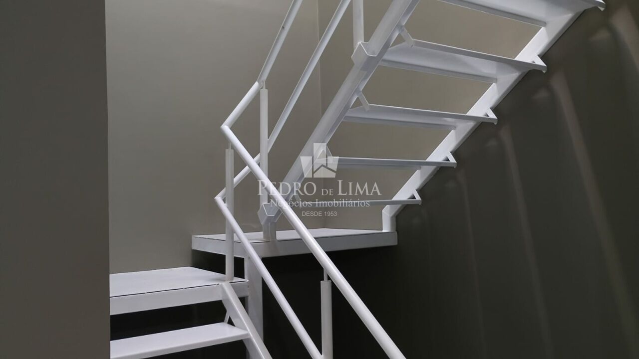 Prédio Comercial de 299 m² para Venda ou Locação! Clínicas/Laboratórios Próximo ao Metrô Carrão