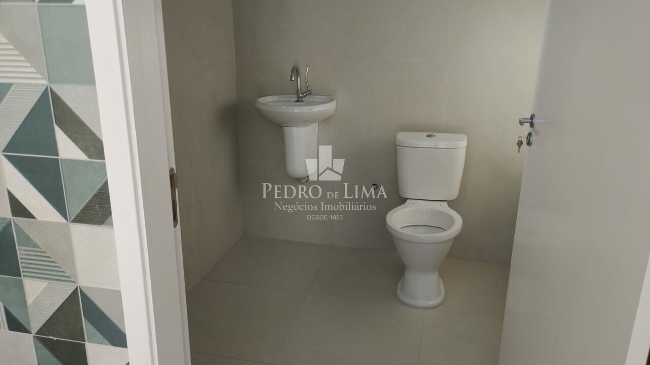 Prédio Comercial de 299 m² para Venda ou Locação! Clínicas/Laboratórios Próximo ao Metrô Carrão