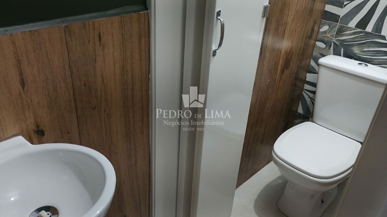 Prédio Comercial de 299 m² para Venda ou Locação! Clínicas/Laboratórios Próximo ao Metrô Carrão
