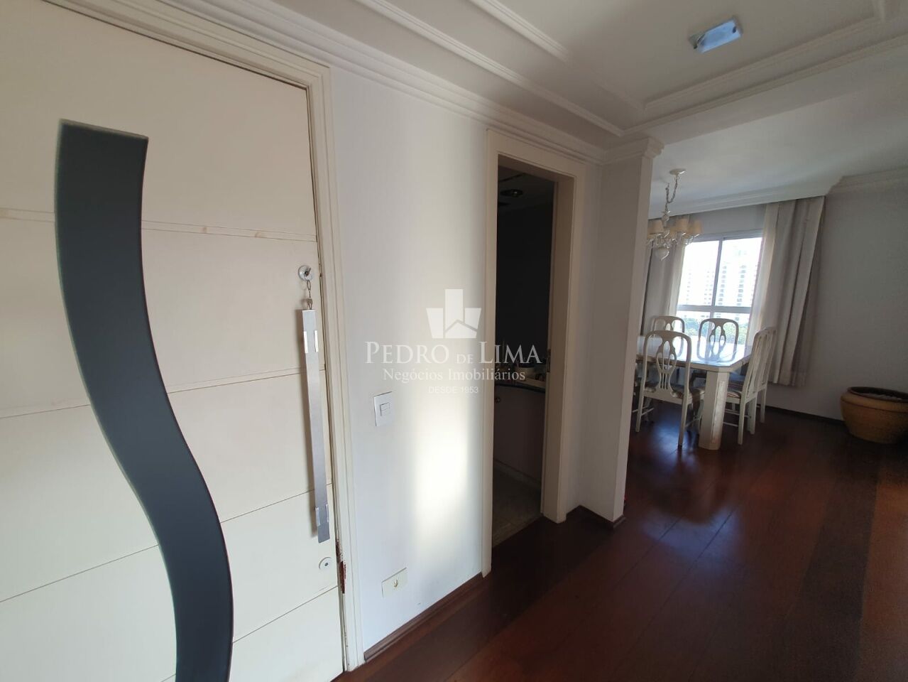 Apartamento no Tatuapé, 147m2, 3 quartos sendo 1 suíte, 1 vaga fixa e coberta 
