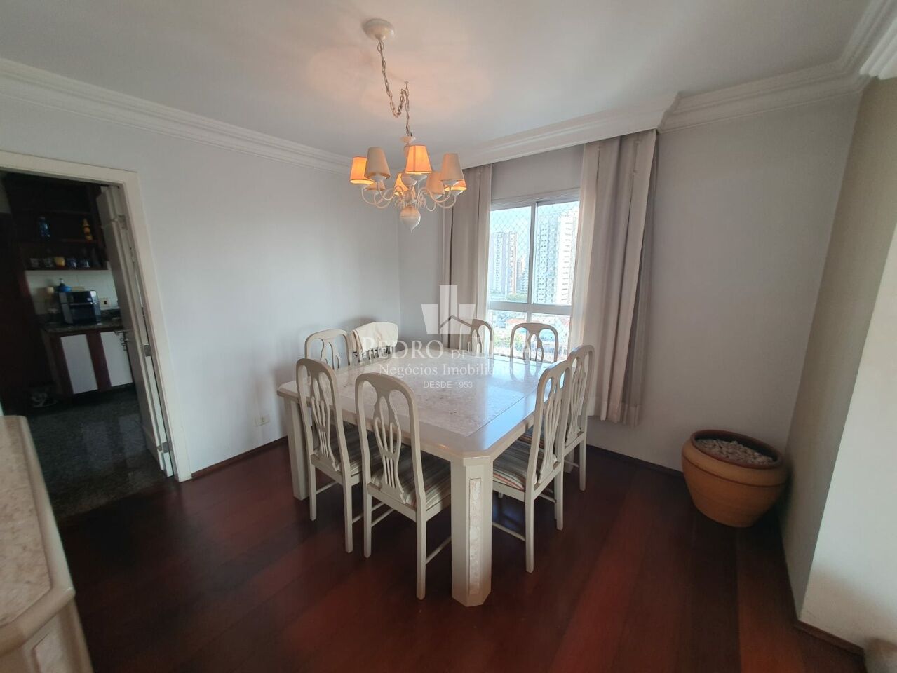 Apartamento no Tatuapé, 147m2, 3 quartos sendo 1 suíte, 1 vaga fixa e coberta 
