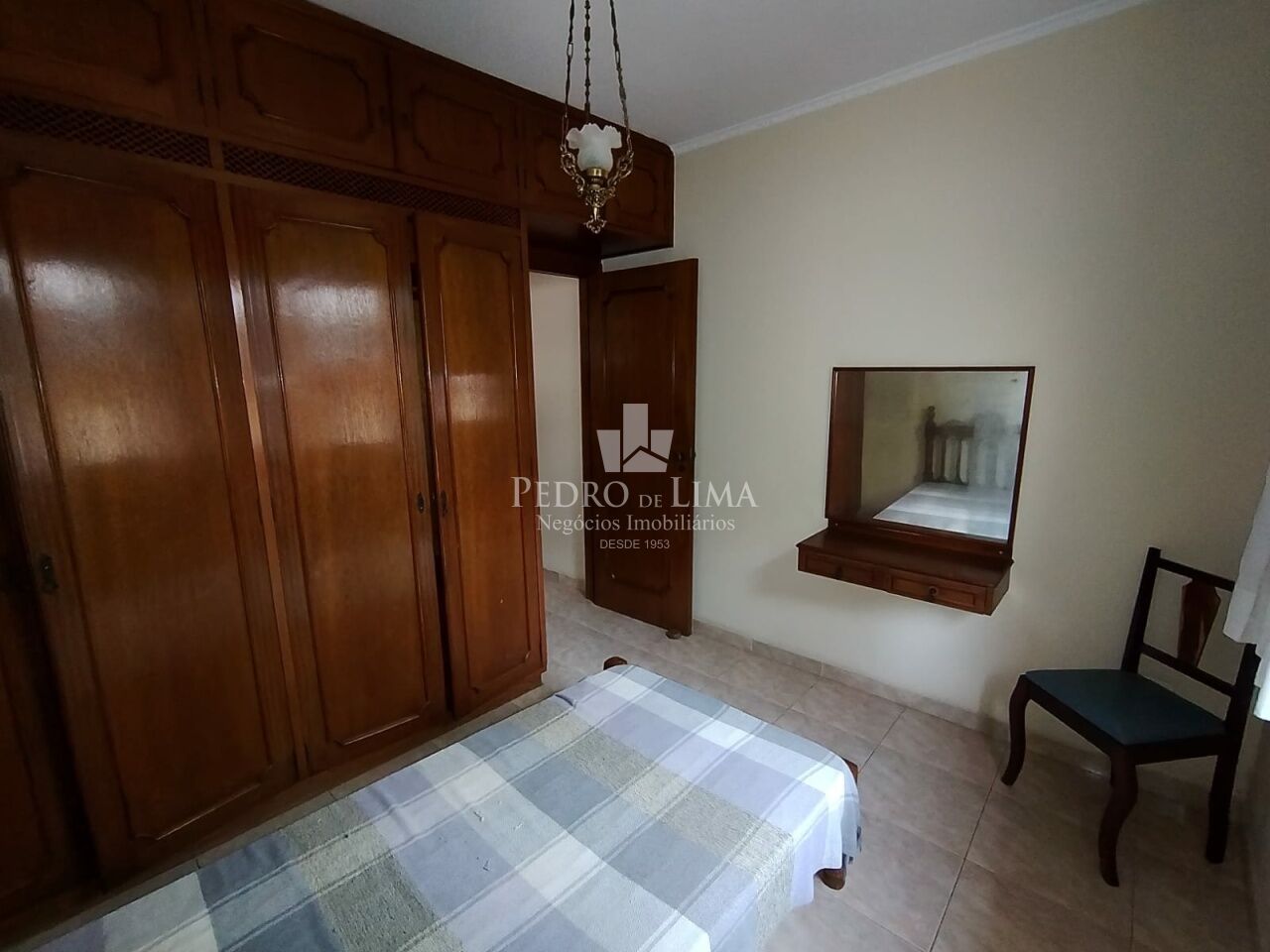 Sobrado Residencial de 3 Dormitórios,2 Vagas, Área Gourmet, Próximo ao Metrô Guilhermina