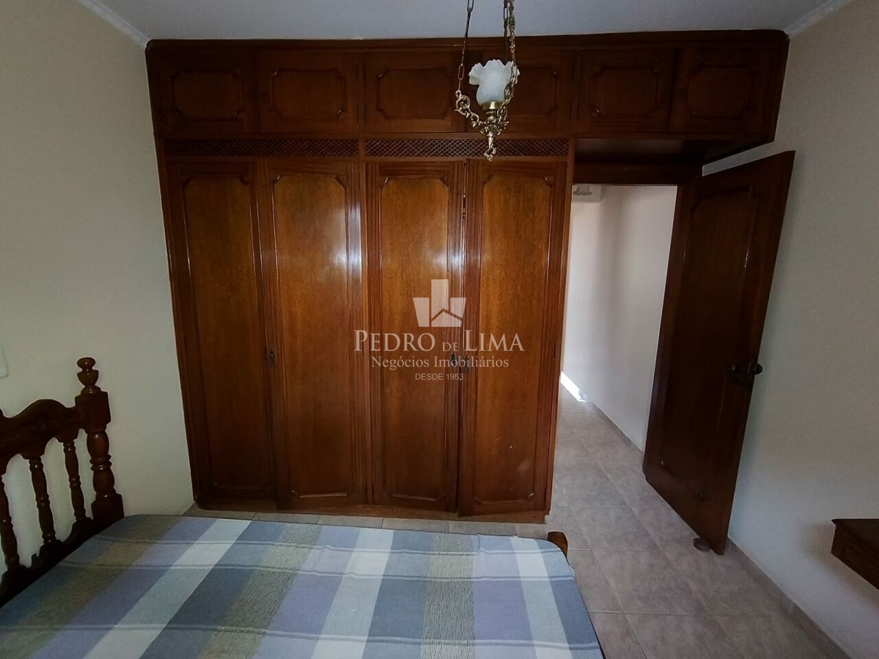 Sobrado Residencial de 3 Dormitórios,2 Vagas, Área Gourmet, Próximo ao Metrô Guilhermina