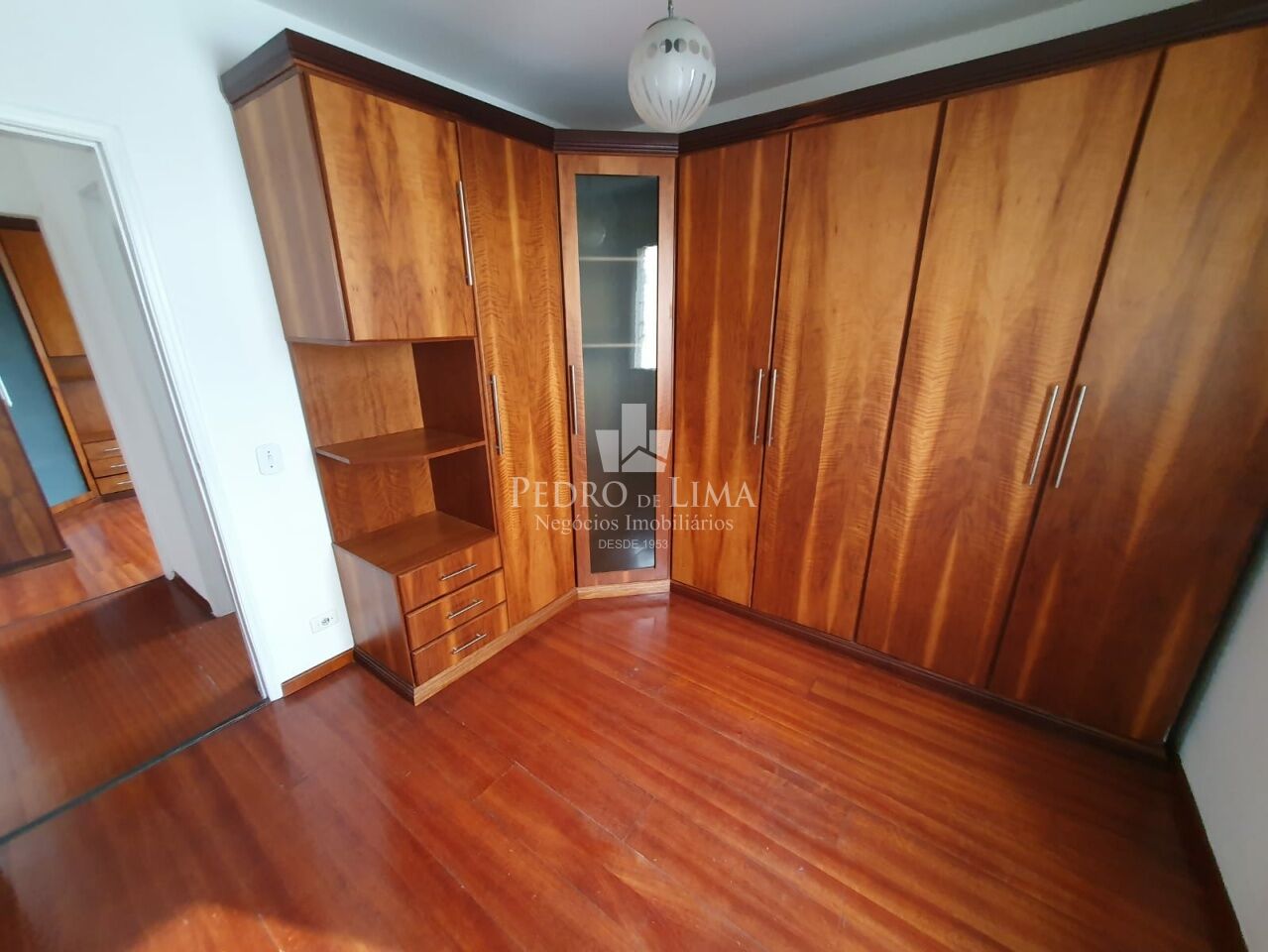 Apartamento, 2 dormitórios região Anália Franco