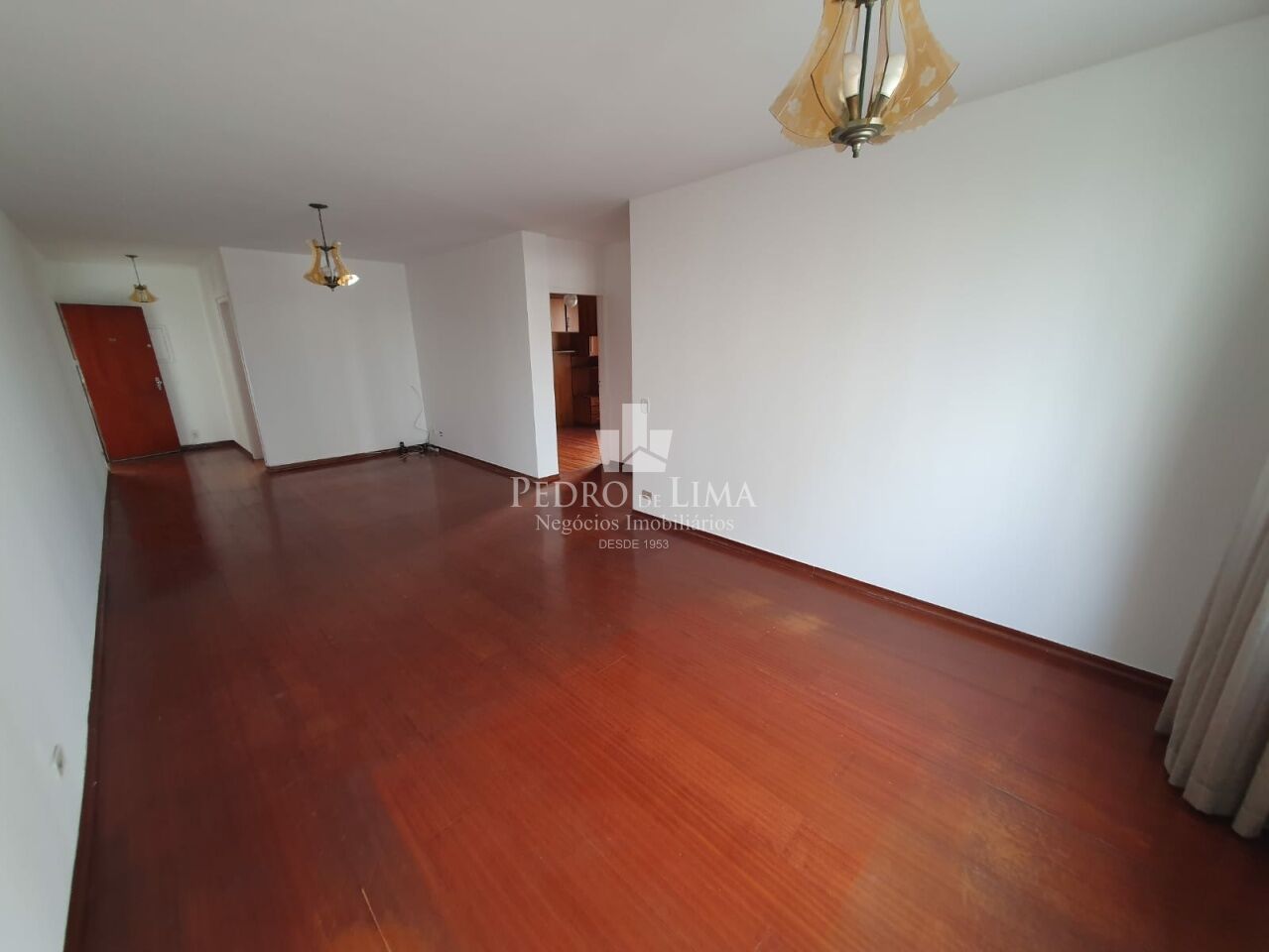 Apartamento, 2 dormitórios região Anália Franco