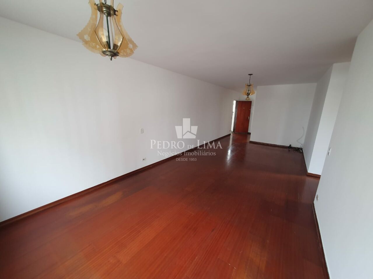 Apartamento, 2 dormitórios região Anália Franco