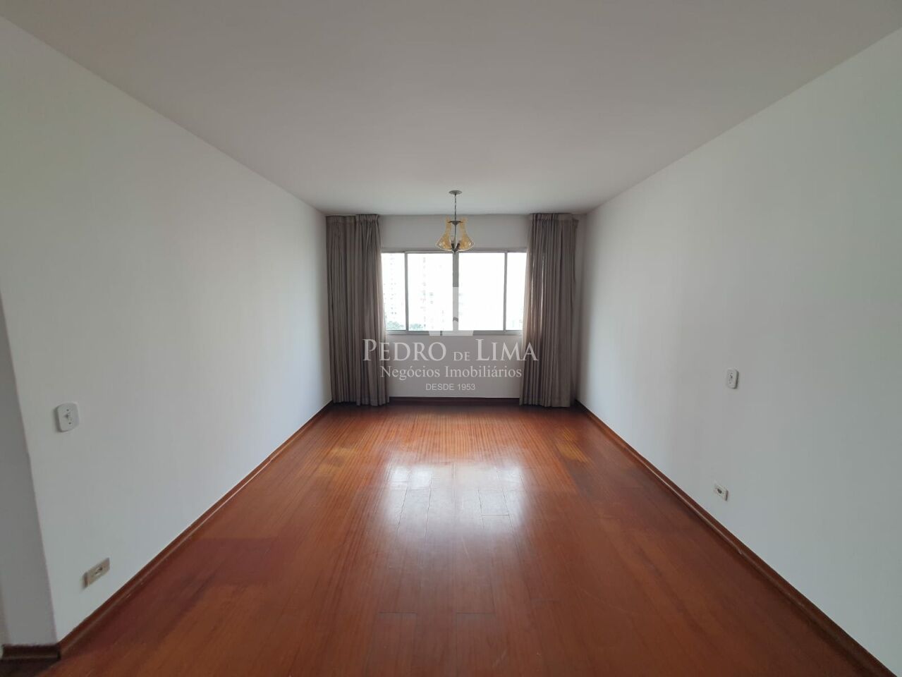 Apartamento, 2 dormitórios região Anália Franco