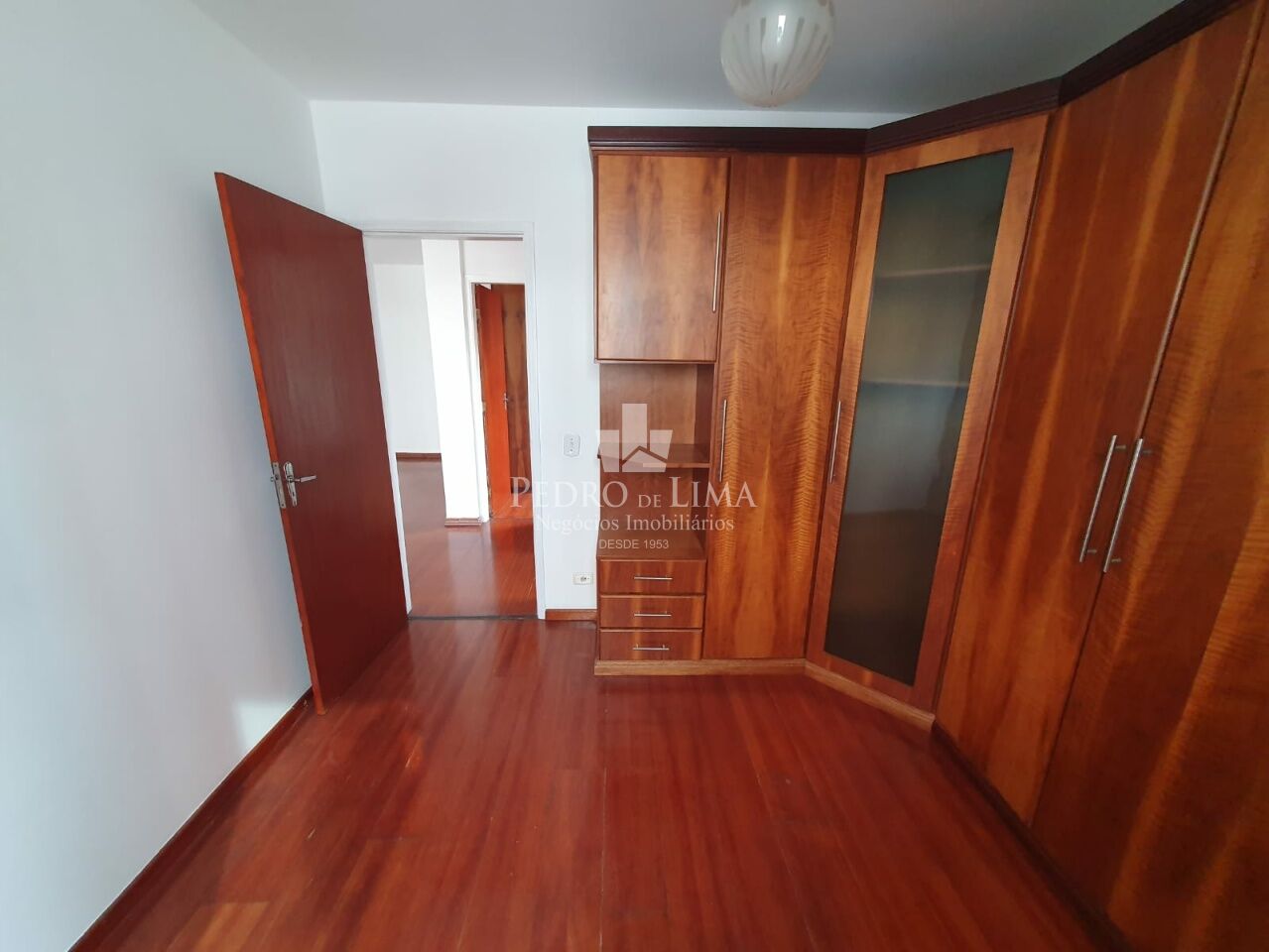 Apartamento, 2 dormitórios região Anália Franco