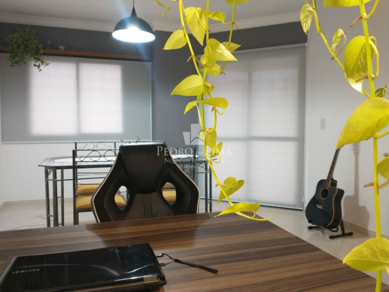 Apartamento  3 quartos sendo 1 suíte ,  3 banheiros, 2 vagas,  Condomínio Saint German Anália Franco