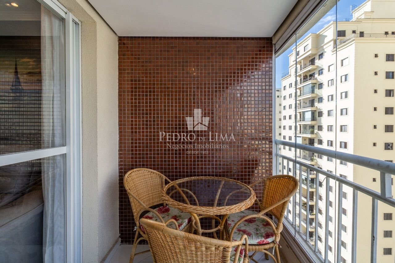 Lindo Apartamento no Tatuapé,  3  dormitórios , 1 suíte , 2 vagas, área  útil 72m²