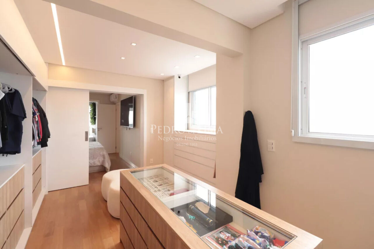 Cobertura Top House , porteira fechada, 2  suítes , 4  vagas, área  útil 220,00 m² 