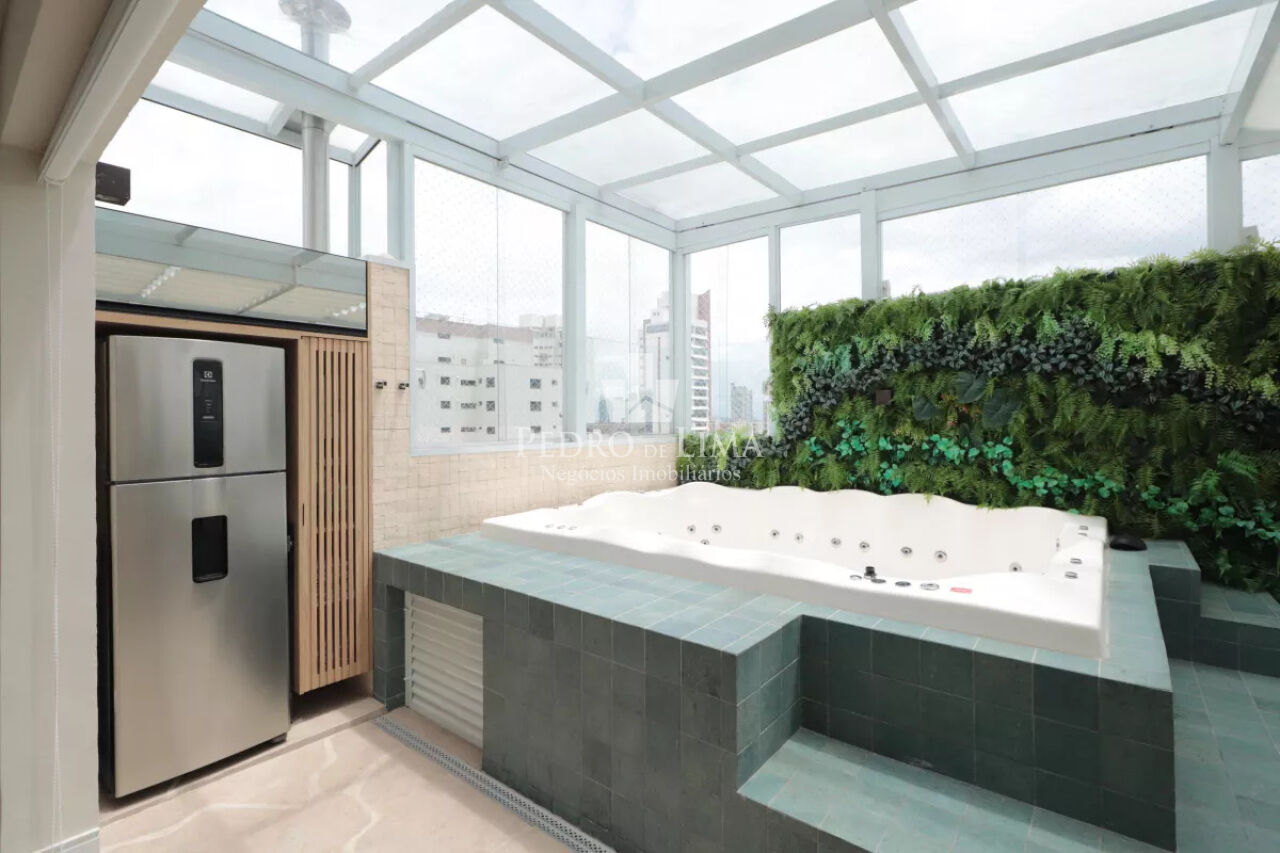 Cobertura Top House , porteira fechada, 2  suítes , 4  vagas, área  útil 220,00 m² 