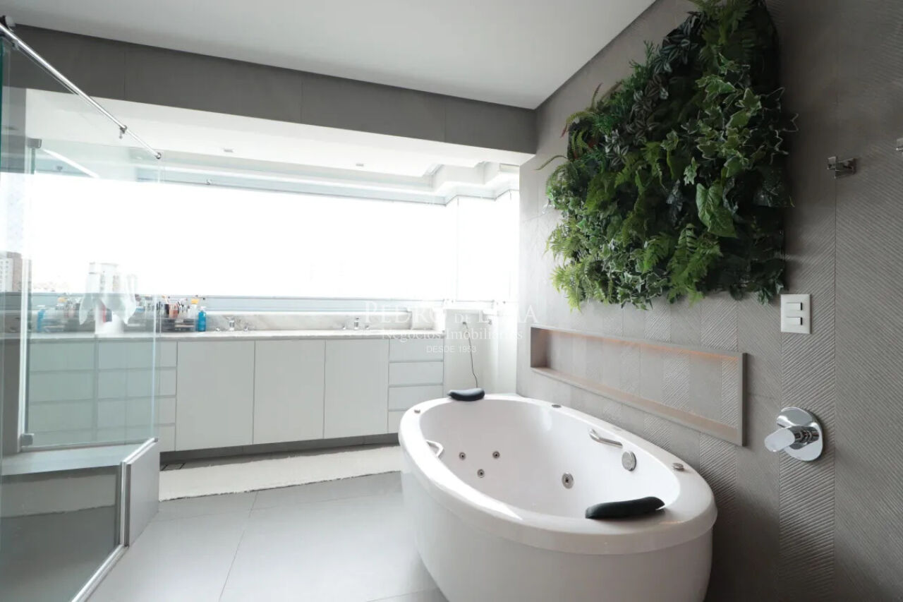 Cobertura Top House , porteira fechada, 2  suítes , 4  vagas, área  útil 220,00 m² 