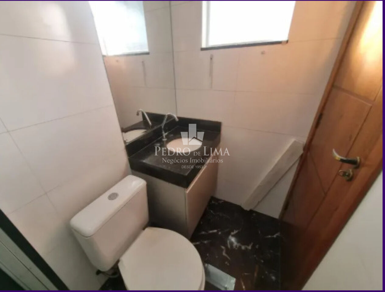 Sobrado Tatuapé 200 m²  3 suítes, churrasqueira, 5 vagas , excelente localização .