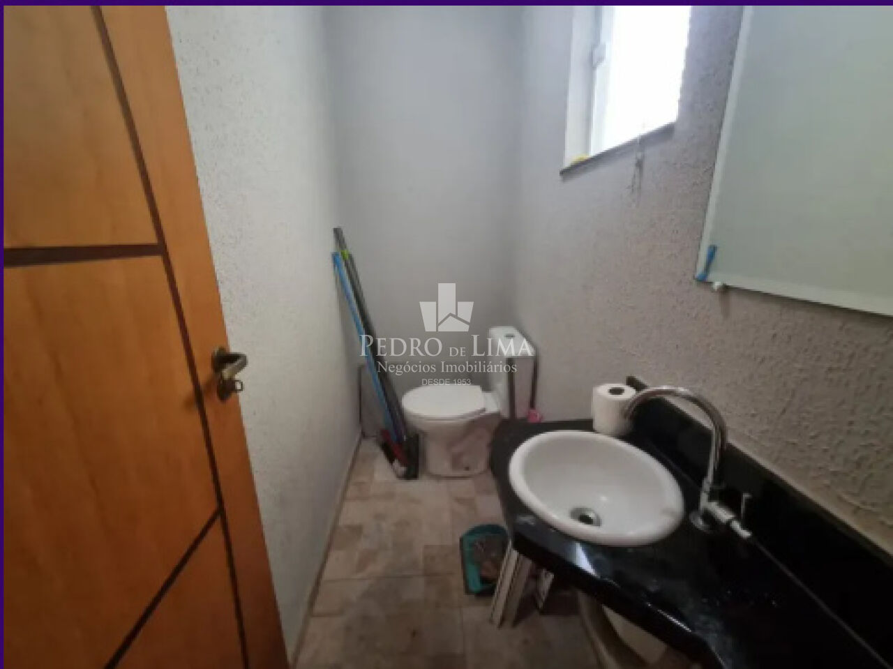 Sobrado Tatuapé 200 m²  3 suítes, churrasqueira, 5 vagas , excelente localização .