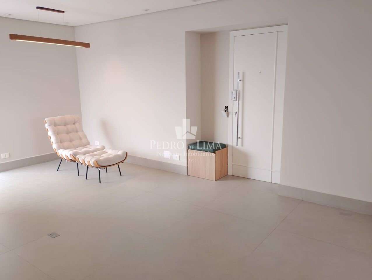 imagem do imovel Apartamento de 3 Dormitórios (uma suíte) com 83m²,Duas Vagas,/Depósito no Anália Franco ref: TP30762