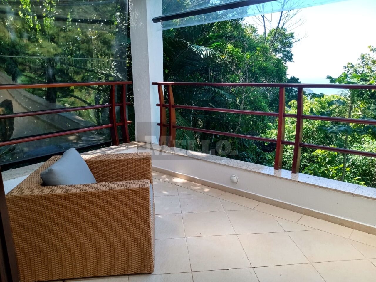 Condomínio para Venda - Balneario Praia do Perequê