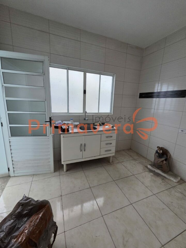 Casa Assobradada para Locação - Cidade D'Abril