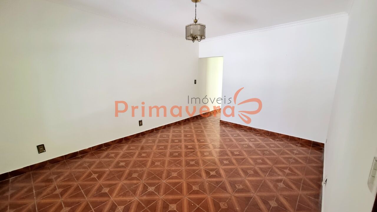 Casa Assobradada para Locação - Parque Maria Domitila