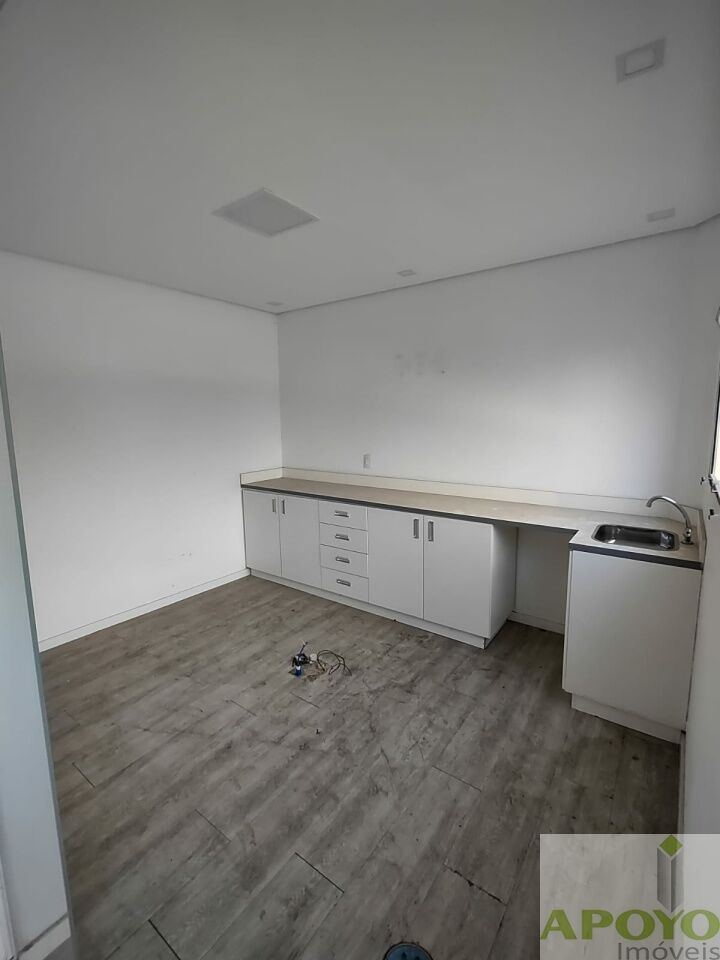 Casa à venda com 3 quartos, 214m² - Foto 16