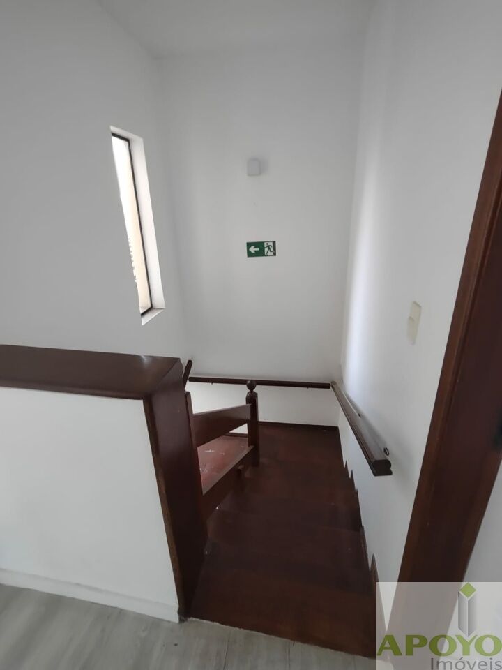 Casa à venda com 3 quartos, 214m² - Foto 10