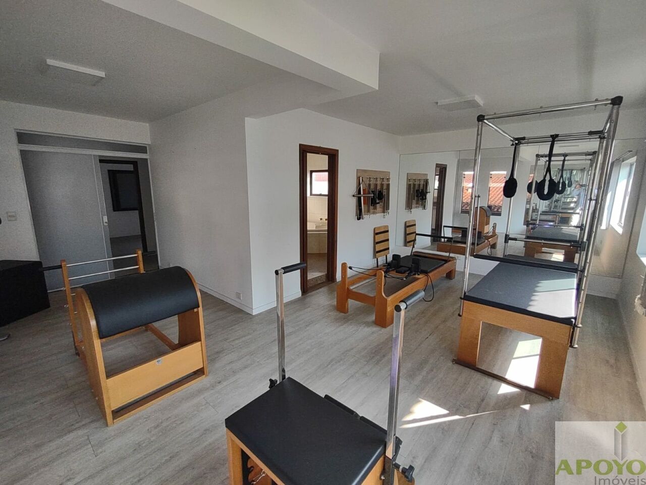 Casa à venda com 3 quartos, 214m² - Foto 6