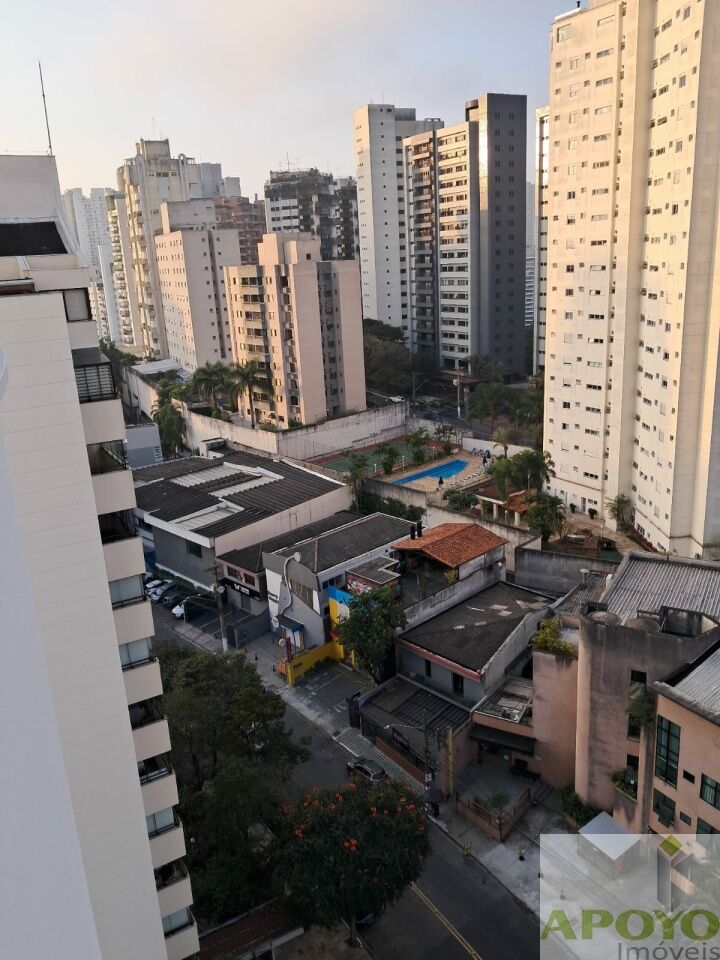 Apartamento para alugar com 2 quartos, 70m² - Foto 13
