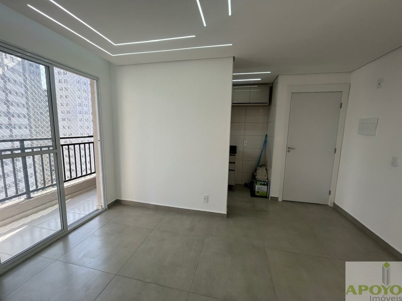 Apartamento para alugar com 2 quartos, 42m² - Foto 2