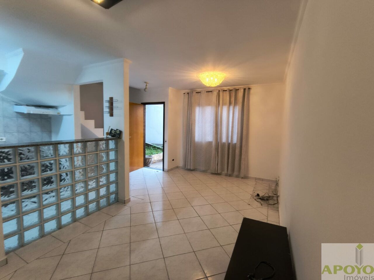 Casa de Condomínio para alugar com 2 quartos, 85m² - Foto 3