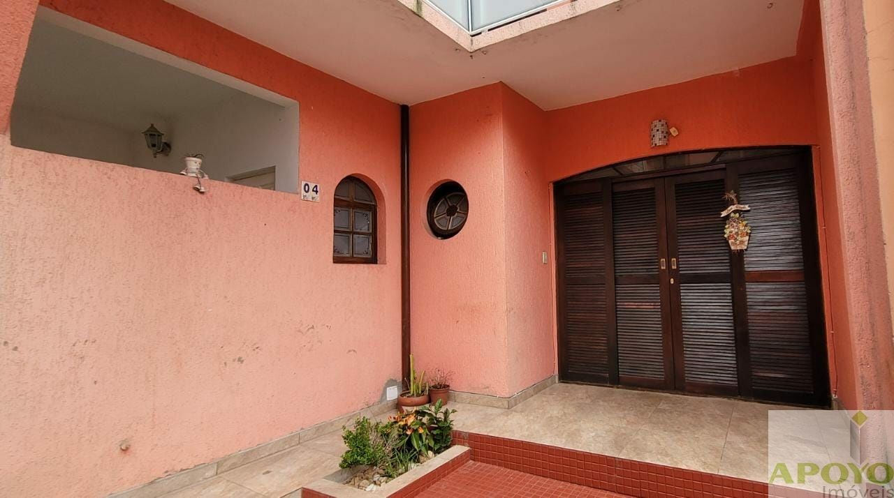 Casa, 3 quartos, 114 m² - Foto 1