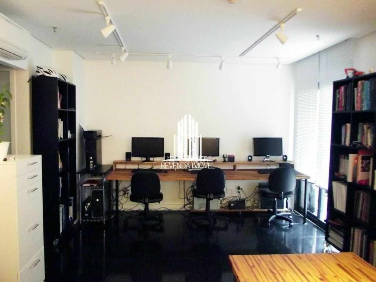 Salas/Conjuntos para Venda - Indianópolis