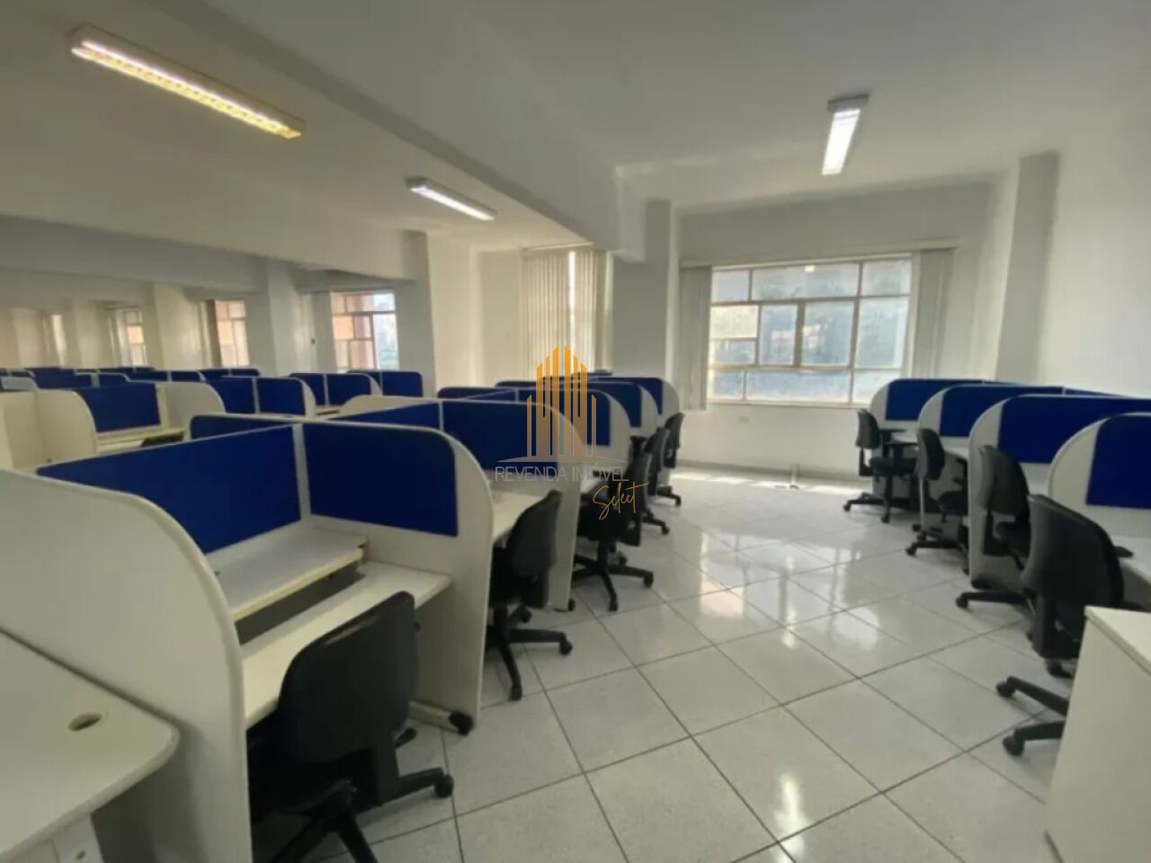 Salas/Conjuntos para Venda - Centro