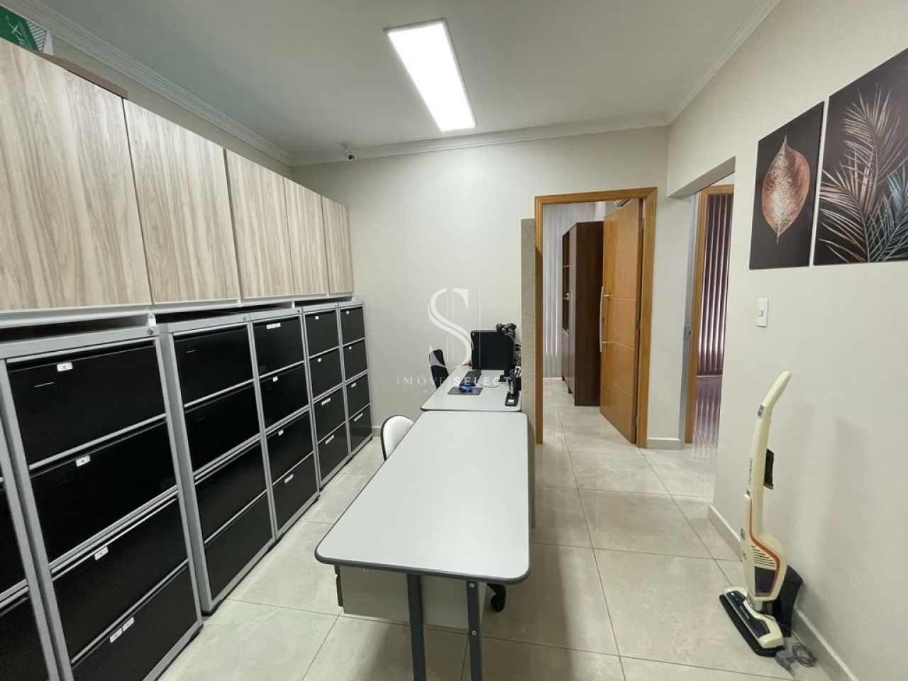 Salas/Conjuntos para Venda - República