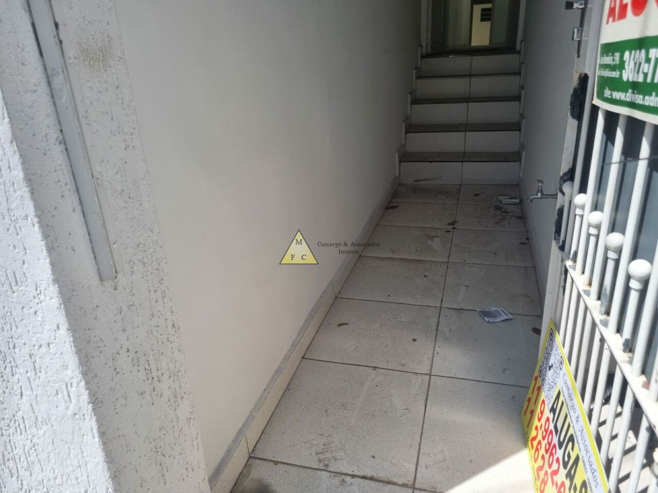 Casa Térrea para Locação - Vila Anastácio