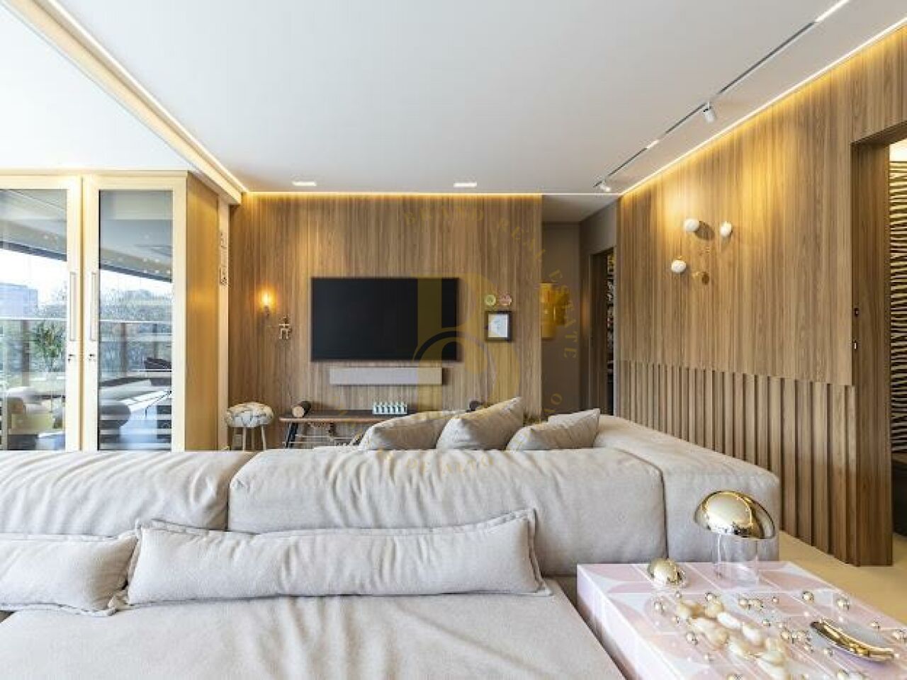 Foto 3 - BR10160