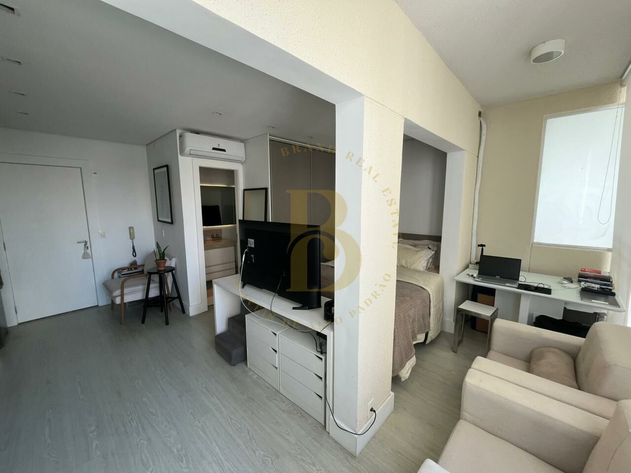 Foto 2 - BR10220