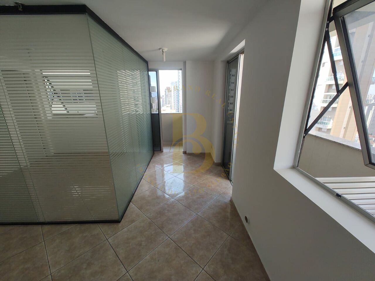 Foto 3 - BR11035