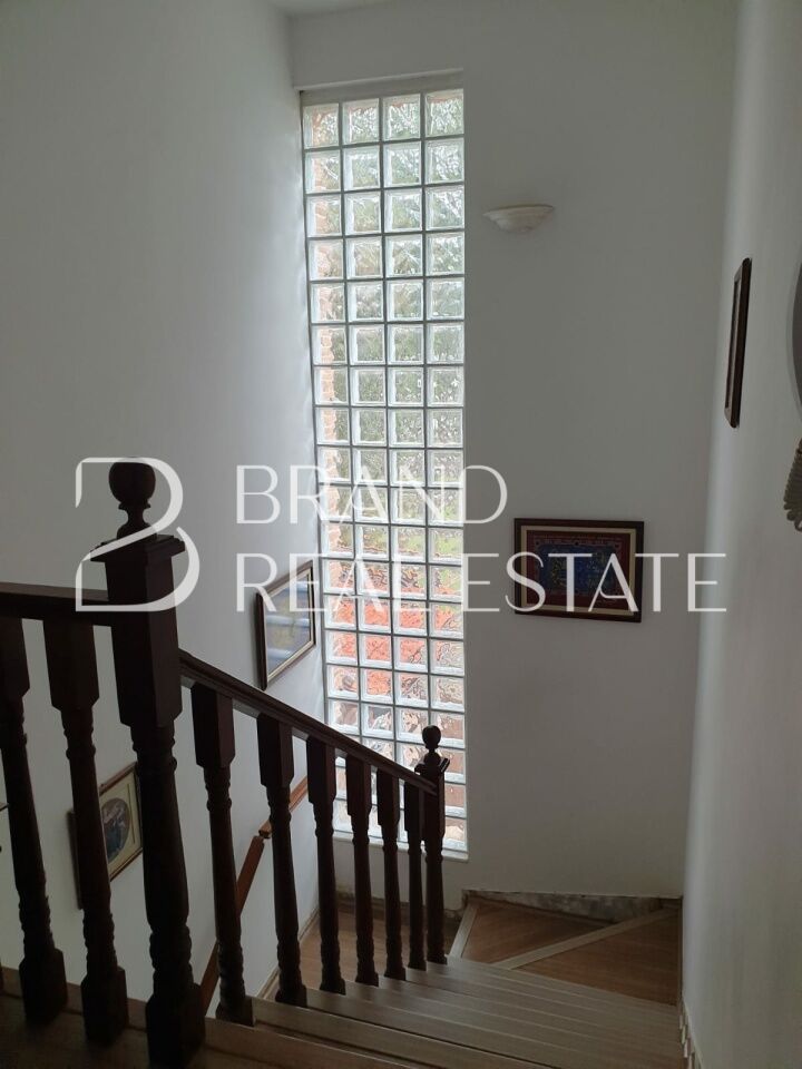 Foto 16 - BR12018