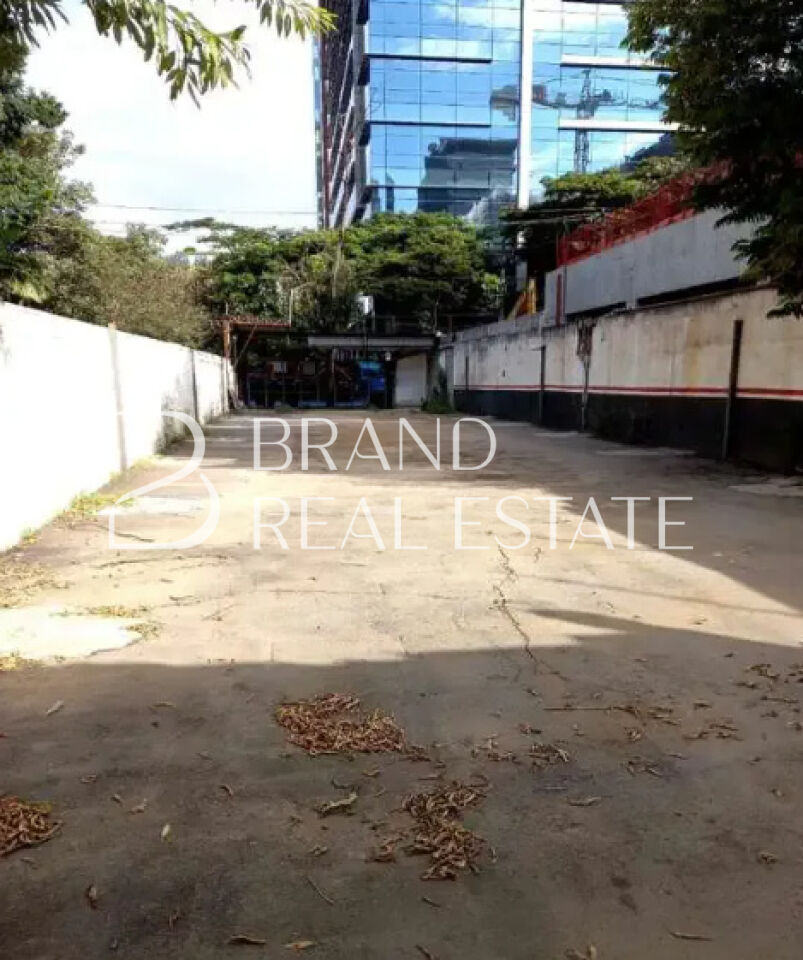 Foto 7 - BR12036