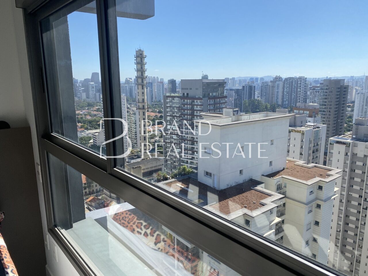 Foto 5 - BR12430