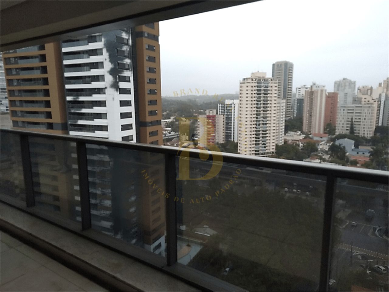 Foto 5 - BR1521
