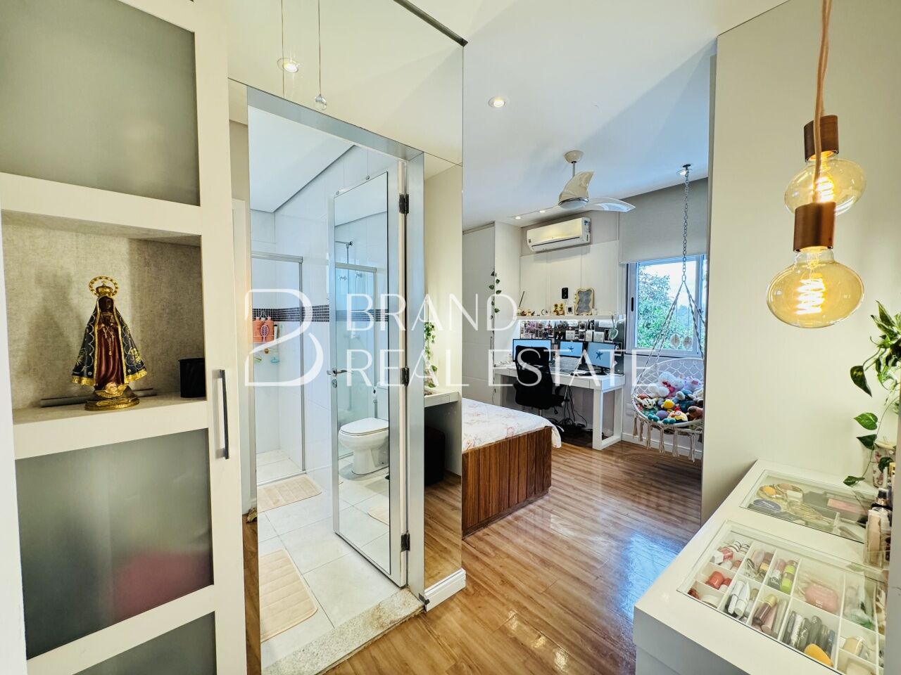 Foto 37 - BR1652